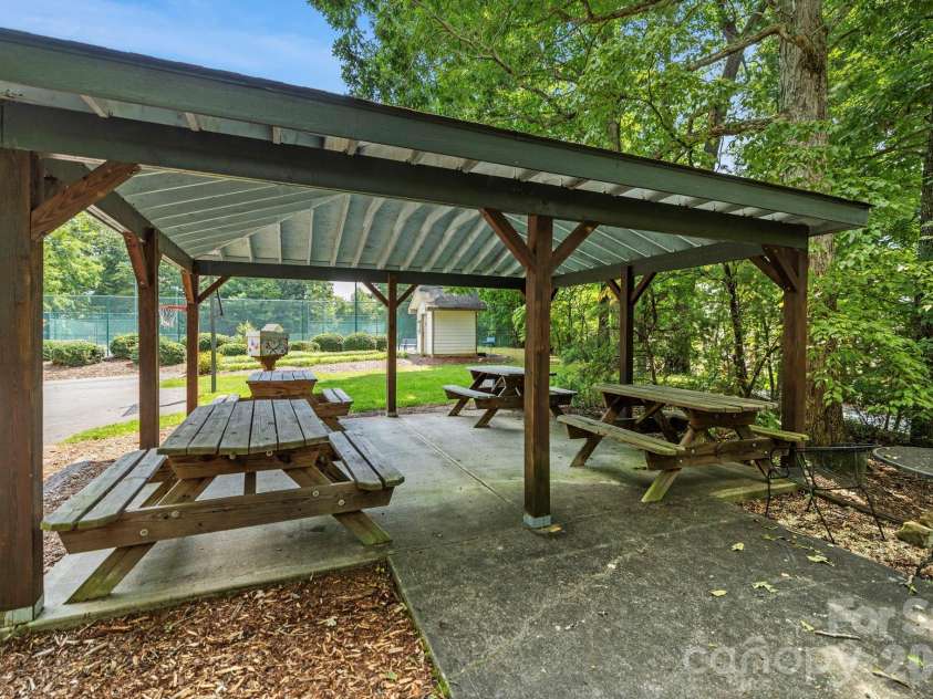 10 Chestnut Top Circle, Mills River, NC 28759.  MLS# CAR4392677, YatesRealty ID 35280. Picnic Shed