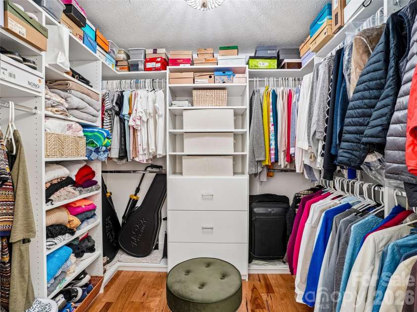 10 Chestnut Top Circle, Mills River, NC 28759.  MLS# CAR4392677, YatesRealty ID 35280. Primary walk-in closet