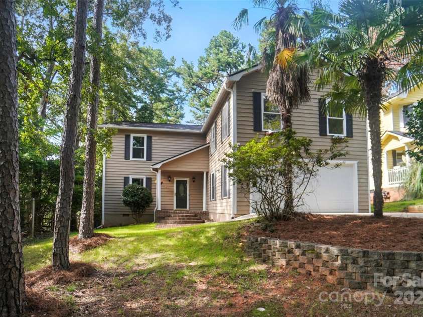 16031 Samoa Court, Fort Mill, SC 29708.  MLS# CAR4296185, YatesRealty ID 35280. 