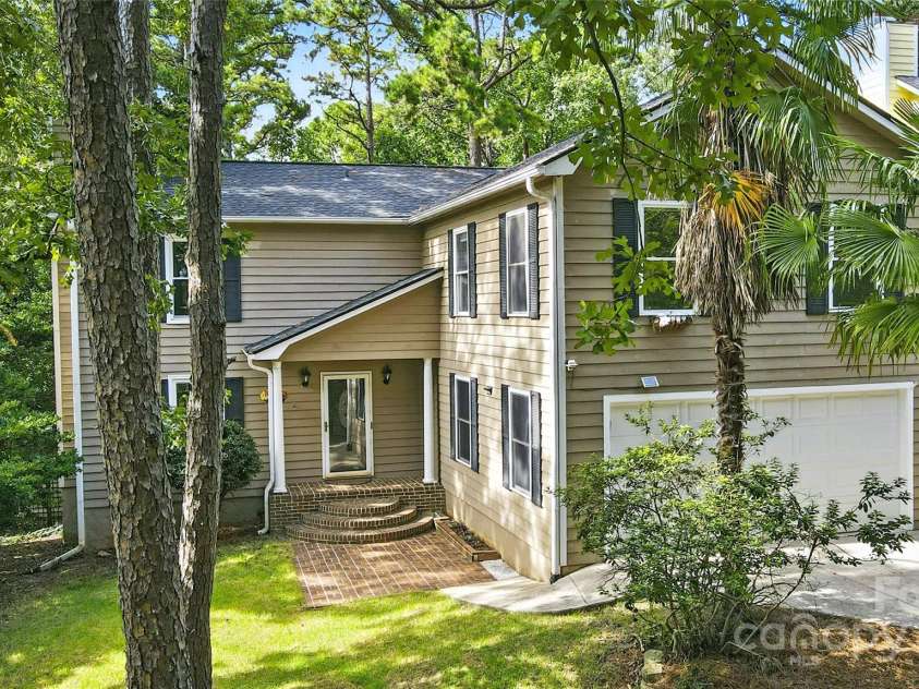 16031 Samoa Court, Fort Mill, SC 29708.  MLS# CAR4296185, YatesRealty ID 35280. 