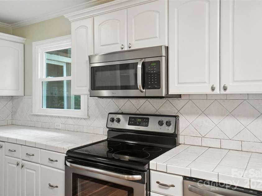 16031 Samoa Court, Fort Mill, SC 29708.  MLS# CAR4296185, YatesRealty ID 35280. 
