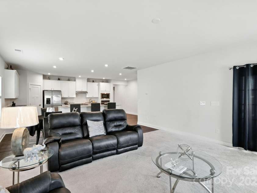 5112 Larewood Drive, Harrisburg, NC 28215.  MLS# CAR4297584, YatesRealty ID 35281. Open concept Main Level Living Area