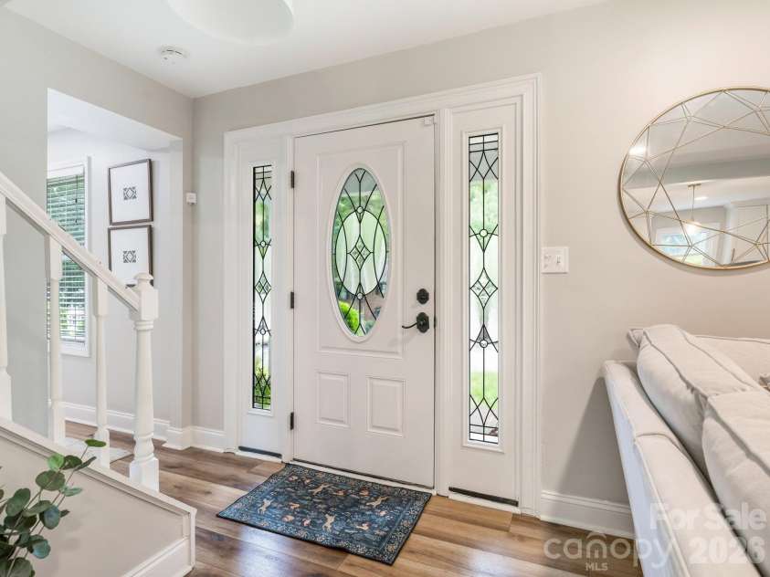 6801 Rollingridge Drive, Charlotte, NC 28211.  MLS# CAR4388041, YatesRealty ID 35281. 