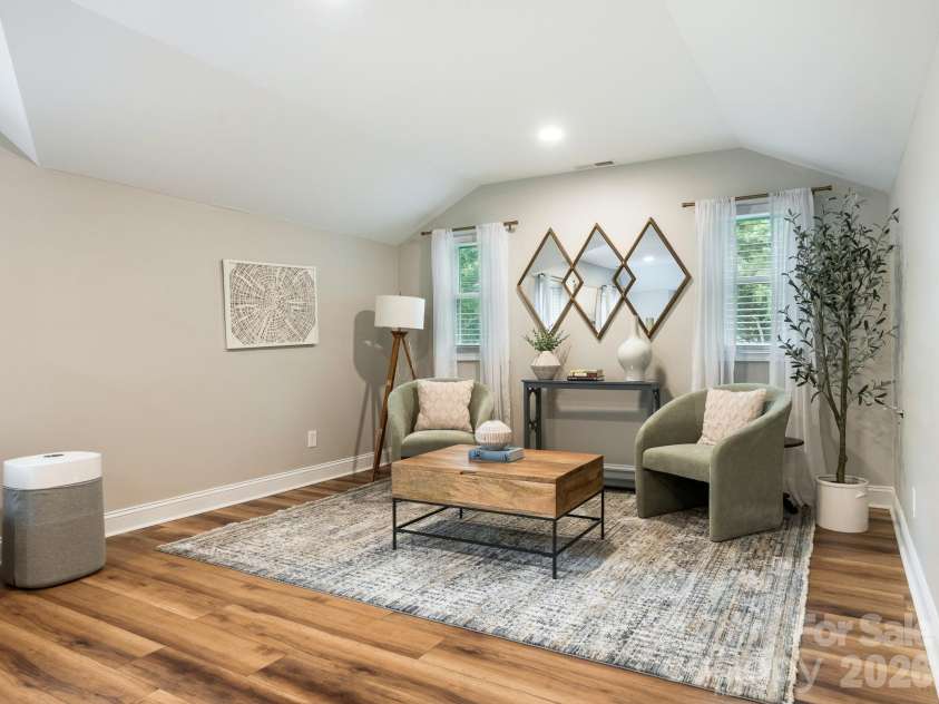 6801 Rollingridge Drive, Charlotte, NC 28211.  MLS# CAR4388041, YatesRealty ID 35281. 