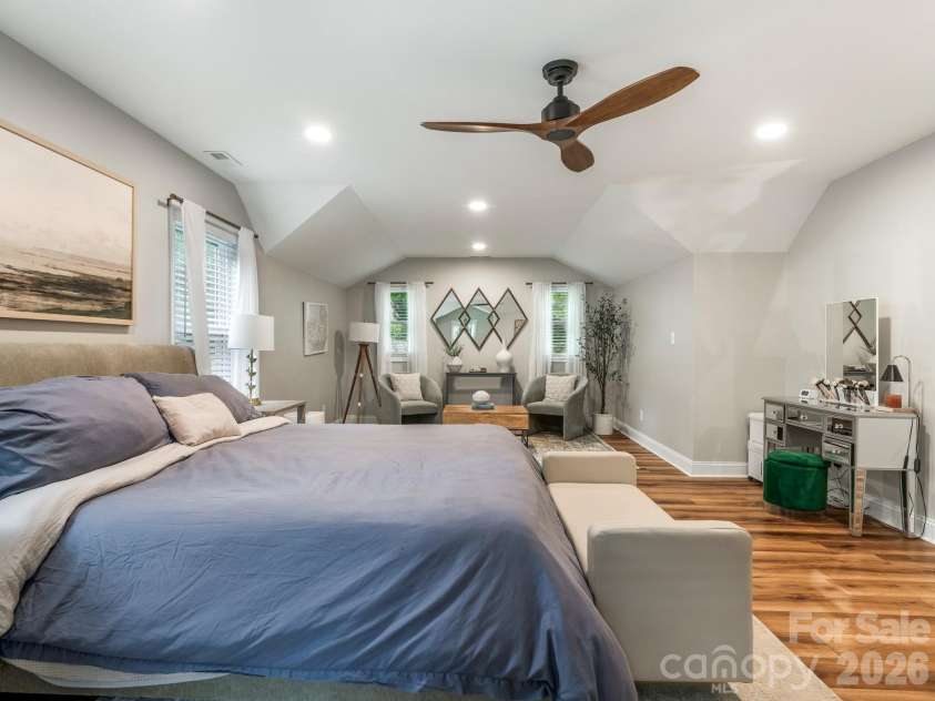 6801 Rollingridge Drive, Charlotte, NC 28211.  MLS# CAR4388041, YatesRealty ID 35281. 