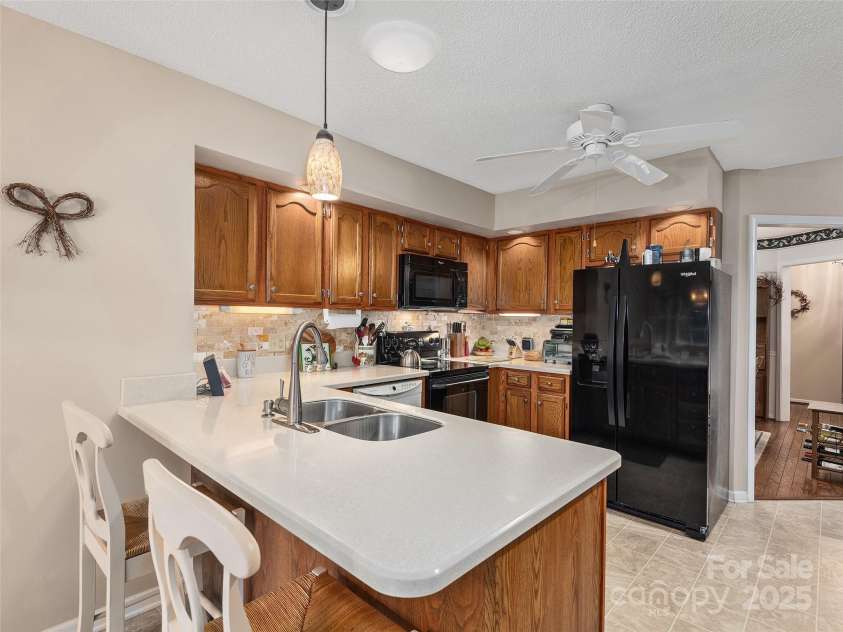 3 Wentworth Court, Etowah, NC 28729.  MLS# CAR4297402, YatesRealty ID 35283. Kitchen 10'4 x 12'1