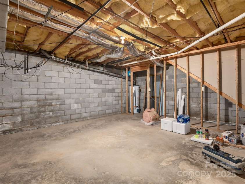 3 Wentworth Court, Etowah, NC 28729.  MLS# CAR4297402, YatesRealty ID 35283. Storage