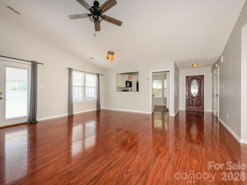4821 Renfrew Drive, Concord, NC 28027.  MLS# CAR4396998, YatesRealty ID 35283. 