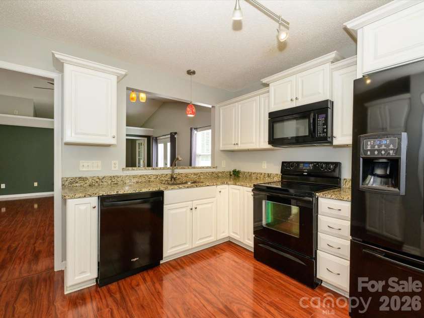 4821 Renfrew Drive, Concord, NC 28027.  MLS# CAR4396998, YatesRealty ID 35283. 