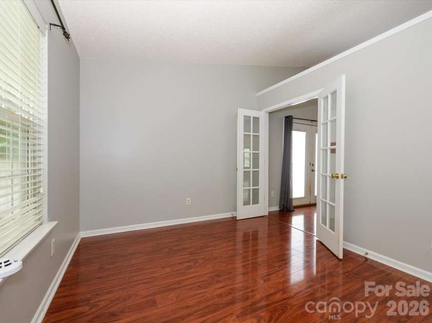 4821 Renfrew Drive, Concord, NC 28027.  MLS# CAR4396998, YatesRealty ID 35283. 