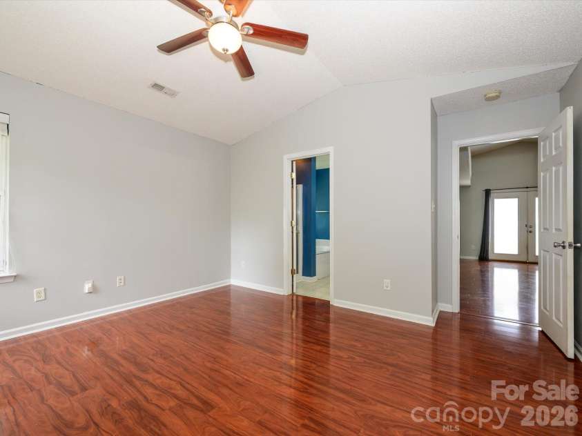 4821 Renfrew Drive, Concord, NC 28027.  MLS# CAR4396998, YatesRealty ID 35283. 