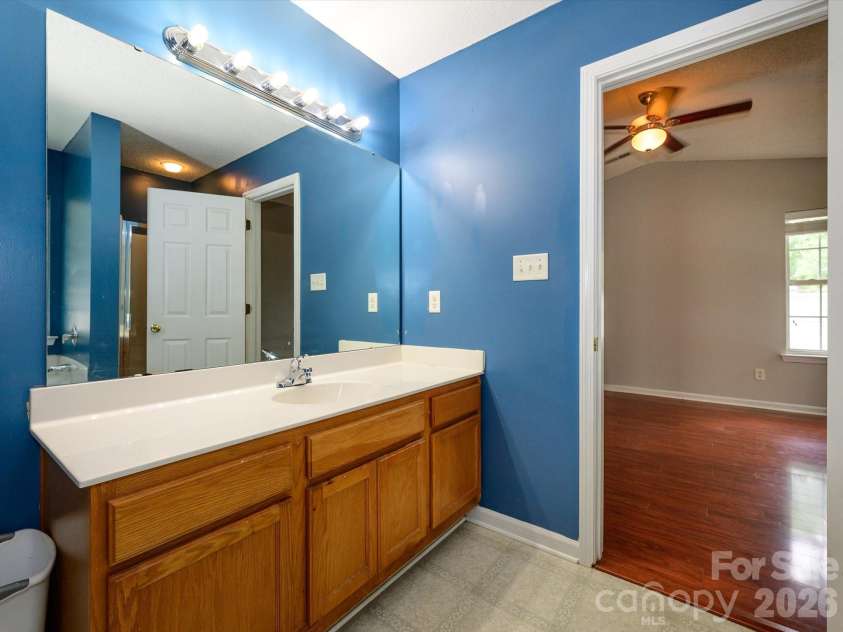 4821 Renfrew Drive, Concord, NC 28027.  MLS# CAR4396998, YatesRealty ID 35283. 