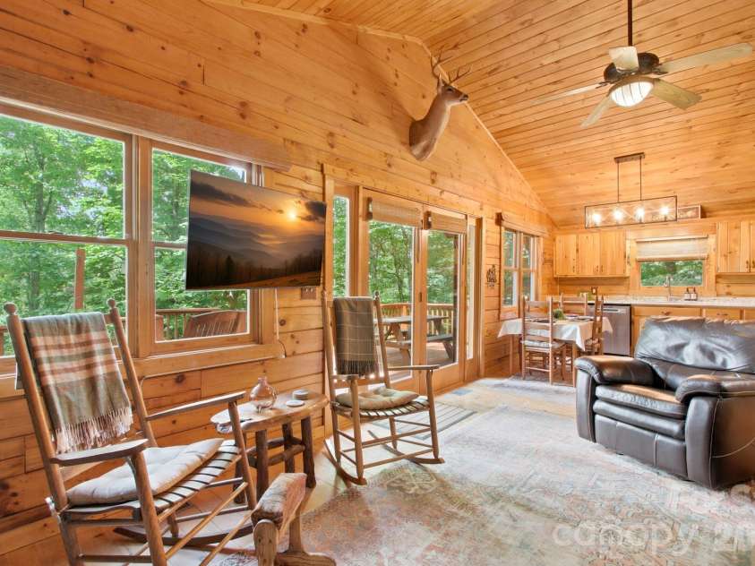 176 Ravens View, Boone, NC 28607.  MLS# CAR4398547, YatesRealty ID 35286. 