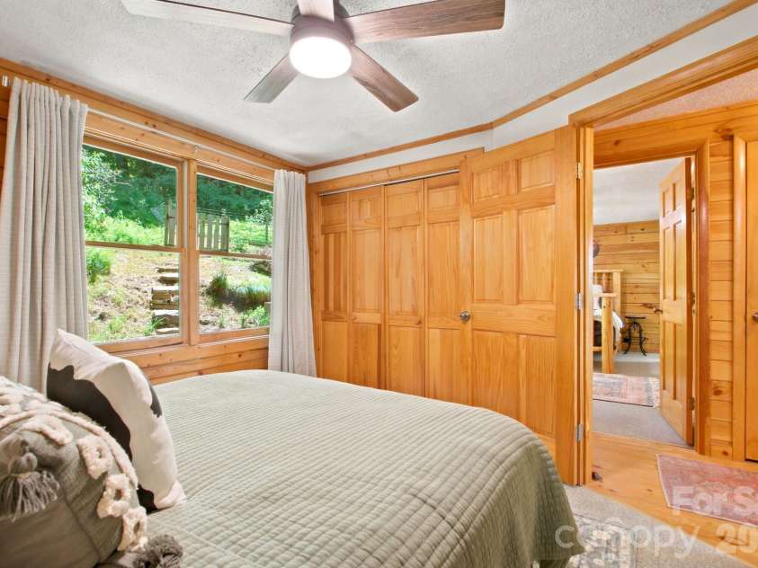 176 Ravens View, Boone, NC 28607.  MLS# CAR4398547, YatesRealty ID 35286. 