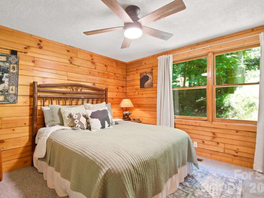176 Ravens View, Boone, NC 28607.  MLS# CAR4398547, YatesRealty ID 35286. 