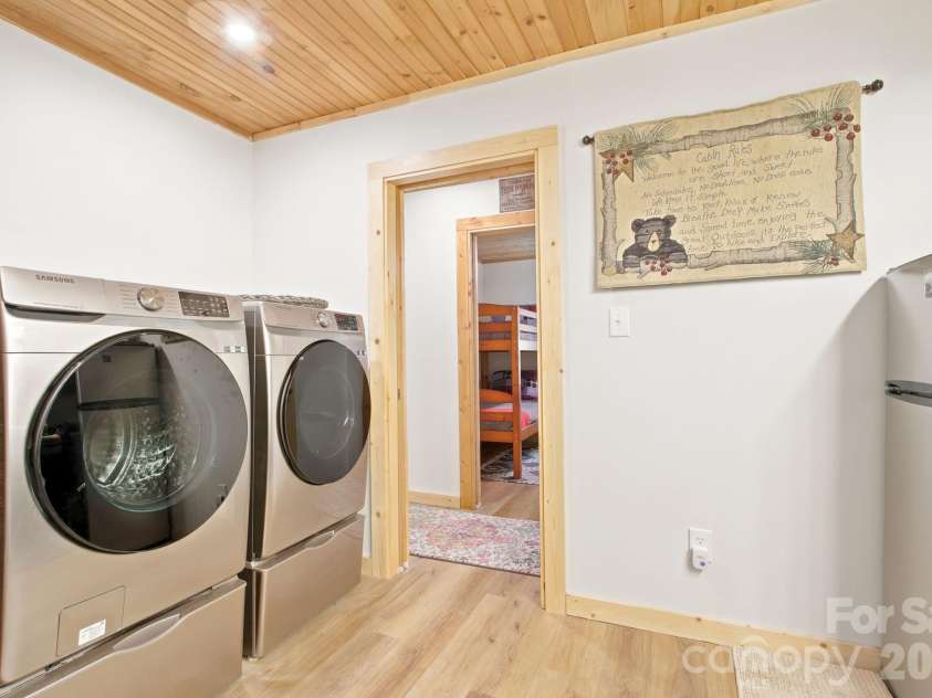 176 Ravens View, Boone, NC 28607.  MLS# CAR4398547, YatesRealty ID 35286. 