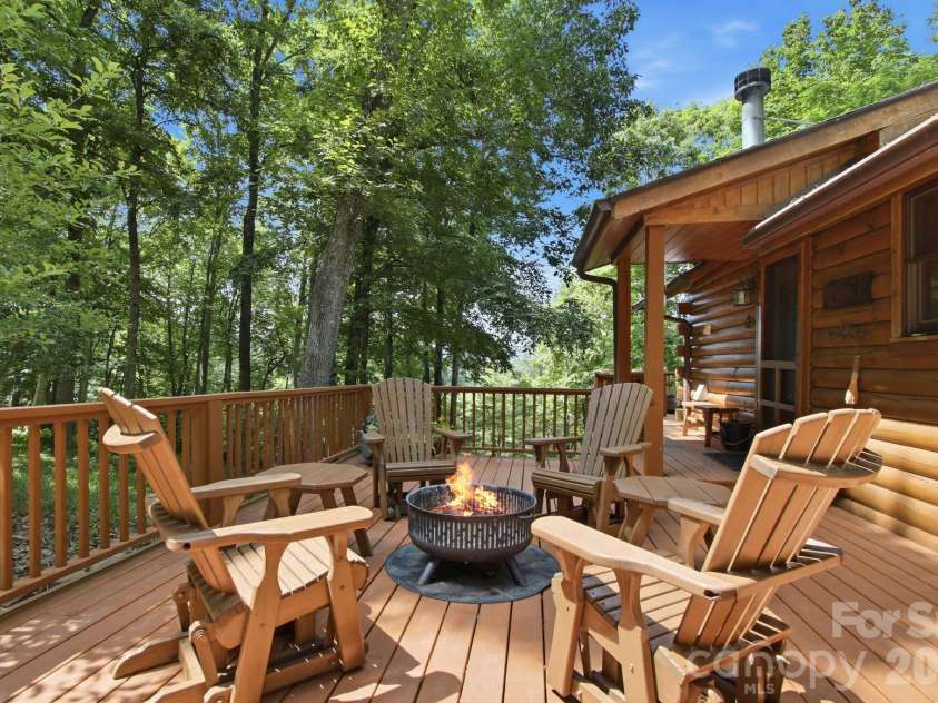 176 Ravens View, Boone, NC 28607.  MLS# CAR4398547, YatesRealty ID 35286. 