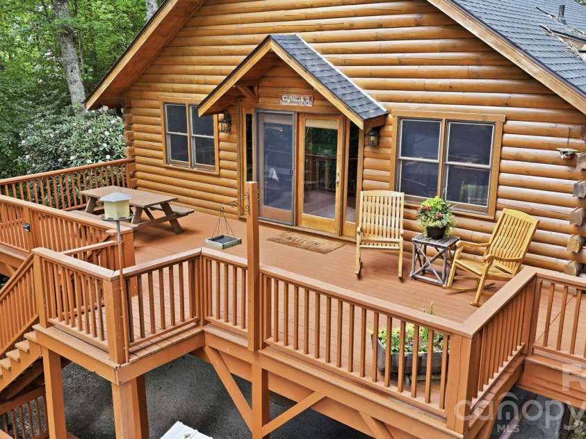 176 Ravens View, Boone, NC 28607.  MLS# CAR4398547, YatesRealty ID 35286. 
