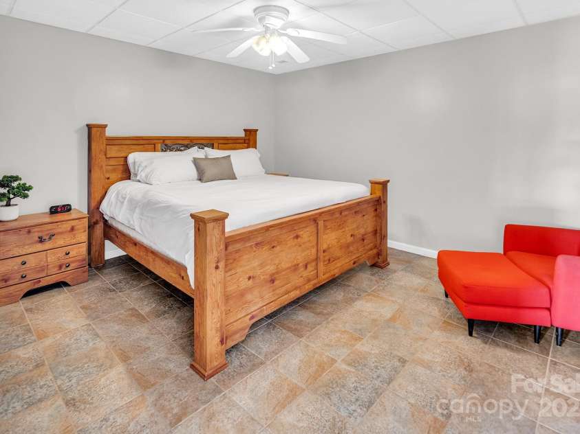 279 Lakewood Circle, Troy, NC 27371.  MLS# CAR4297868, YatesRealty ID 35286. 