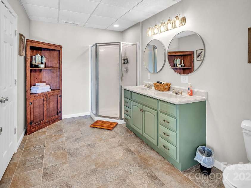 279 Lakewood Circle, Troy, NC 27371.  MLS# CAR4297868, YatesRealty ID 35286. 