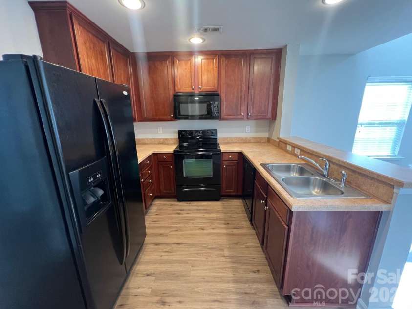 18429 Streamline Court, Cornelius, NC 28031.  MLS# CAR4399164, YatesRealty ID 35288. 
