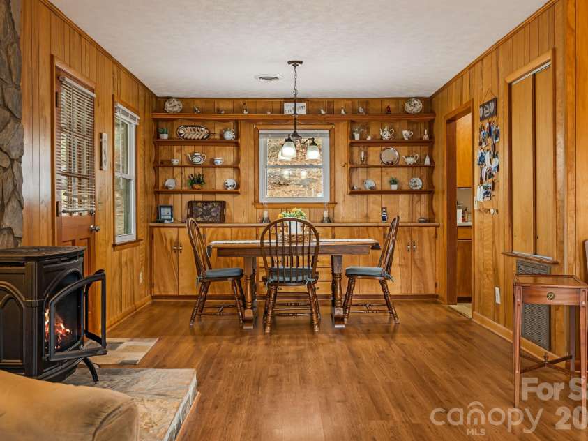 65 Roy Lane, Black Mountain, NC 28711.  MLS# CAR4328651, YatesRealty ID 3529. 