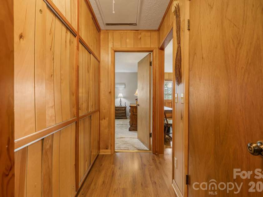 65 Roy Lane, Black Mountain, NC 28711.  MLS# CAR4328651, YatesRealty ID 3529. 