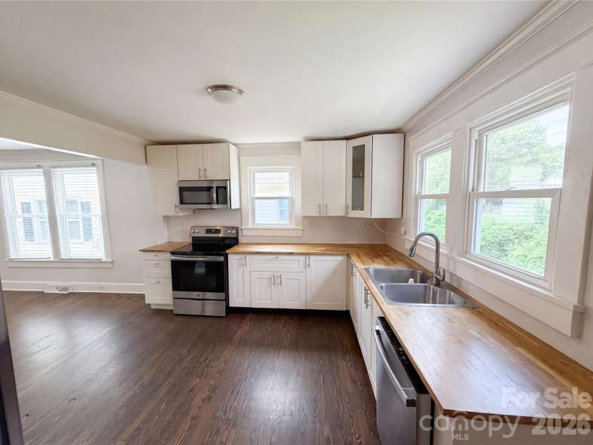 519 Rose Avenue, Kannapolis, NC 28083.  MLS# CAR4399463, YatesRealty ID 35290. 