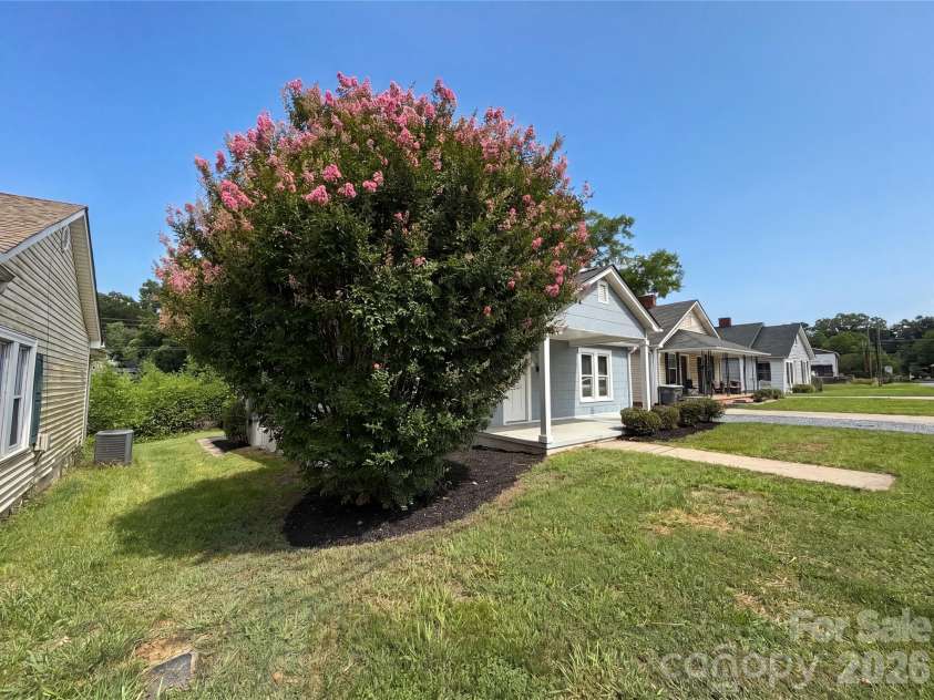 519 Rose Avenue, Kannapolis, NC 28083.  MLS# CAR4399463, YatesRealty ID 35290. 