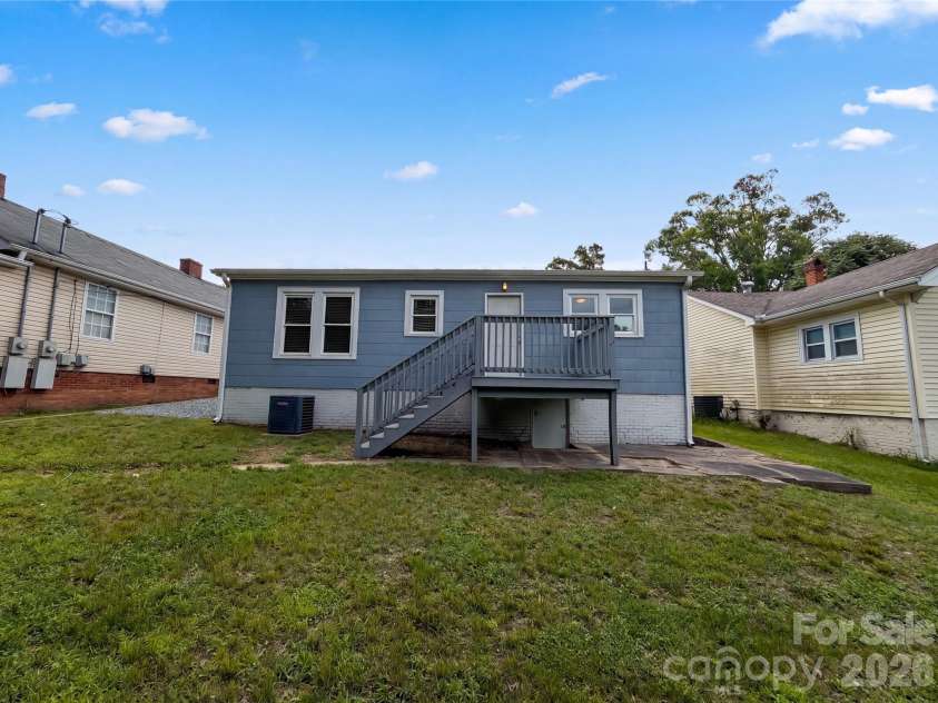519 Rose Avenue, Kannapolis, NC 28083.  MLS# CAR4399463, YatesRealty ID 35290. 
