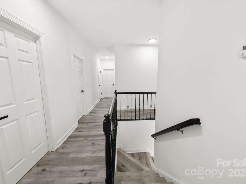 9418 Arborview Court, Charlotte, NC 28269.  MLS# CAR4285761, YatesRealty ID 35290. 