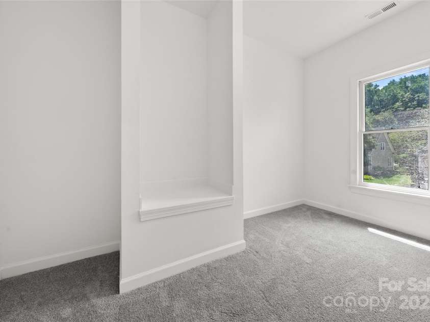 9418 Arborview Court, Charlotte, NC 28269.  MLS# CAR4285761, YatesRealty ID 35290. Primary closet with tons of natural light
