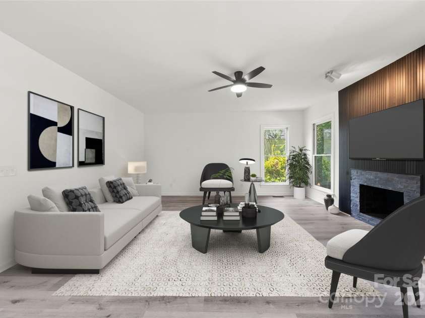 9418 Arborview Court, Charlotte, NC 28269.  MLS# CAR4285761, YatesRealty ID 35290. *Virtually staged