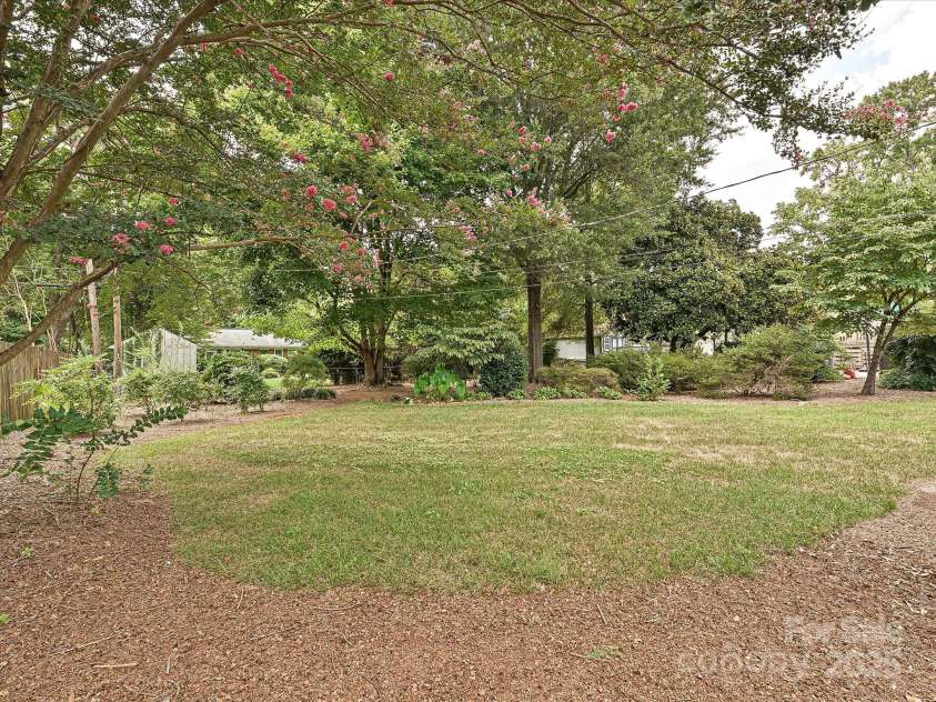 5408 Valley Forge Road, Charlotte, NC 28210.  MLS# CAR4286058, YatesRealty ID 35291. 