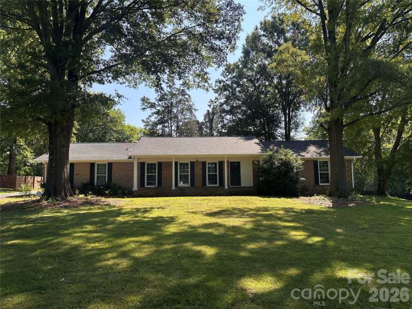 5836 Lebanon Road, Charlotte, NC 28227.  MLS# CAR4398860, YatesRealty ID 35291. 