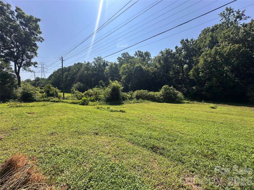 5836 Lebanon Road, Charlotte, NC 28227.  MLS# CAR4398860, YatesRealty ID 35291. 
