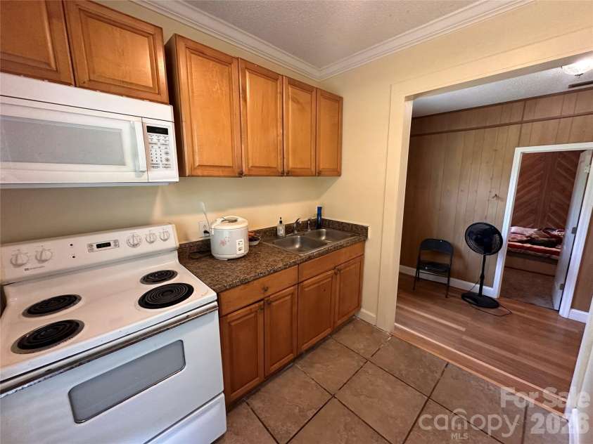 5836 Lebanon Road, Charlotte, NC 28227.  MLS# CAR4398860, YatesRealty ID 35291. 