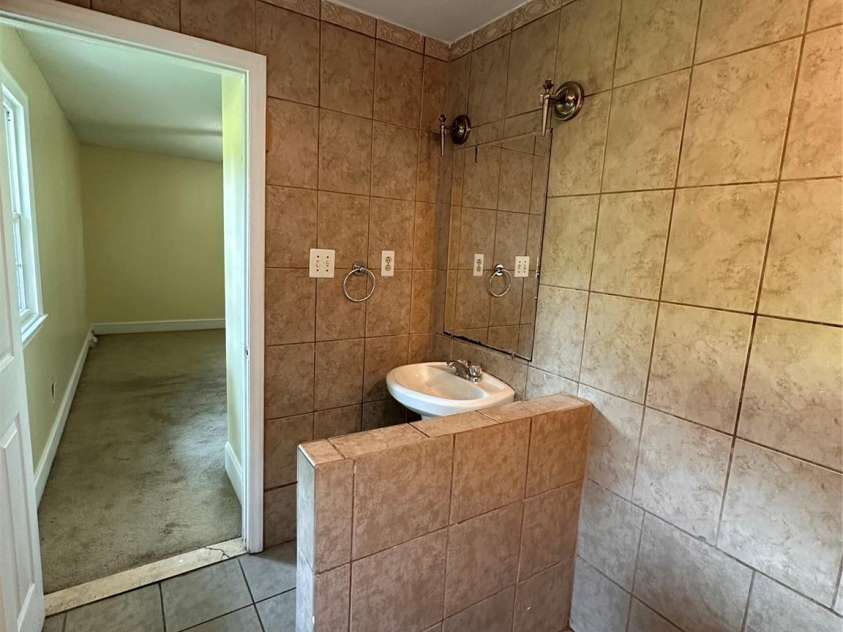 5836 Lebanon Road, Charlotte, NC 28227.  MLS# CAR4398860, YatesRealty ID 35291. 
