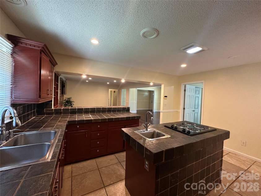 5836 Lebanon Road, Charlotte, NC 28227.  MLS# CAR4398860, YatesRealty ID 35291. 