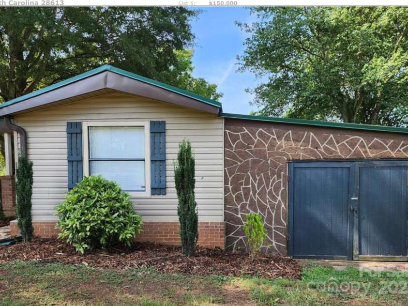 4793 Panama Drive, Conover, NC 28613.  MLS# CAR4288570, YatesRealty ID 35292. 