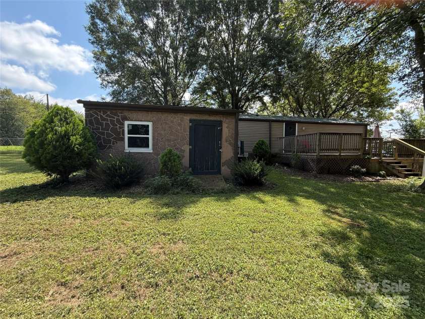 4793 Panama Drive, Conover, NC 28613.  MLS# CAR4288570, YatesRealty ID 35292. 
