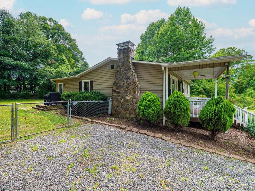 2729 Horseford Road, Lenoir, NC 28645.  MLS# CAR4399654, YatesRealty ID 35293. 