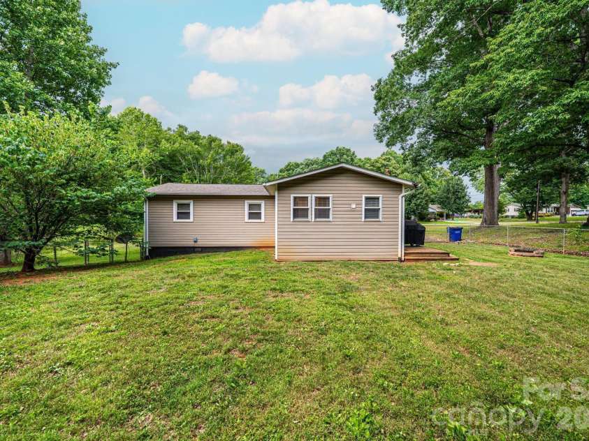 2729 Horseford Road, Lenoir, NC 28645.  MLS# CAR4399654, YatesRealty ID 35293. 