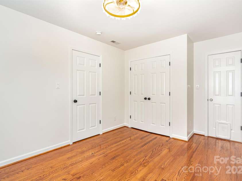 2746 Cameron Commons Way, Matthews, NC 28104.  MLS# CAR4242732, YatesRealty ID 35293. 3rd bedroom
