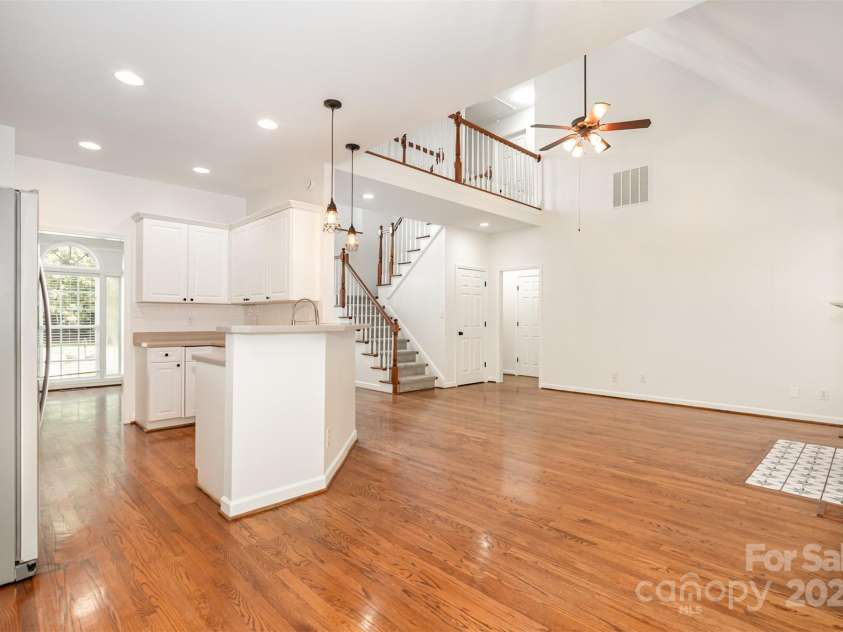 2746 Cameron Commons Way, Matthews, NC 28104.  MLS# CAR4242732, YatesRealty ID 35293. 