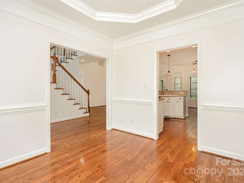 2746 Cameron Commons Way, Matthews, NC 28104.  MLS# CAR4242732, YatesRealty ID 35293. Dining room
