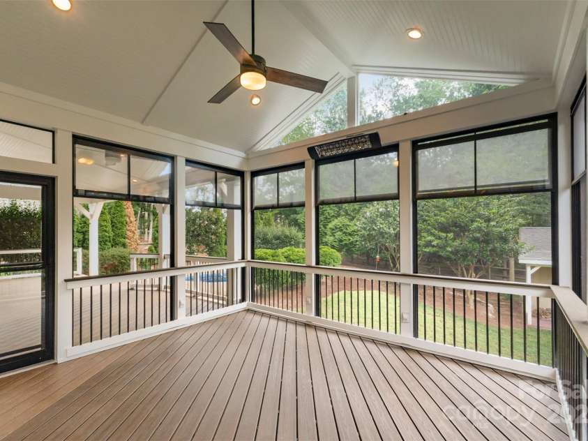 2746 Cameron Commons Way, Matthews, NC 28104.  MLS# CAR4242732, YatesRealty ID 35293. Outer 4 Season Room