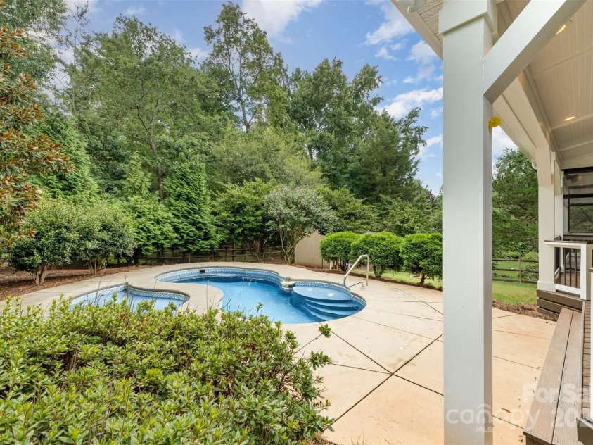 2746 Cameron Commons Way, Matthews, NC 28104.  MLS# CAR4242732, YatesRealty ID 35293. Pool