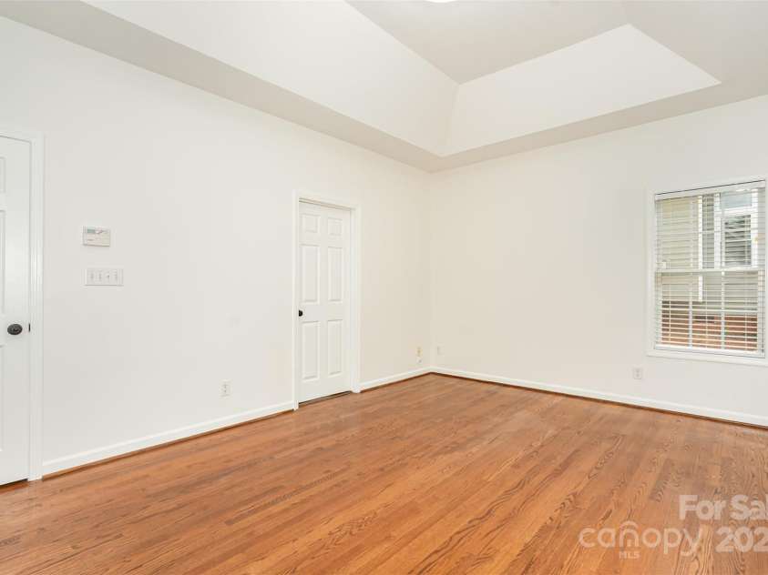 2746 Cameron Commons Way, Matthews, NC 28104.  MLS# CAR4242732, YatesRealty ID 35293. Primary Bedroom