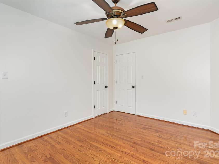 2746 Cameron Commons Way, Matthews, NC 28104.  MLS# CAR4242732, YatesRealty ID 35293. Upstairs bedroom